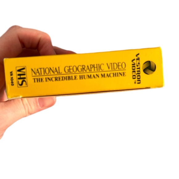 Vintage VHS Tape: “National Geographic Video: The Incredible Human Machine.” - Picture 5 of 7